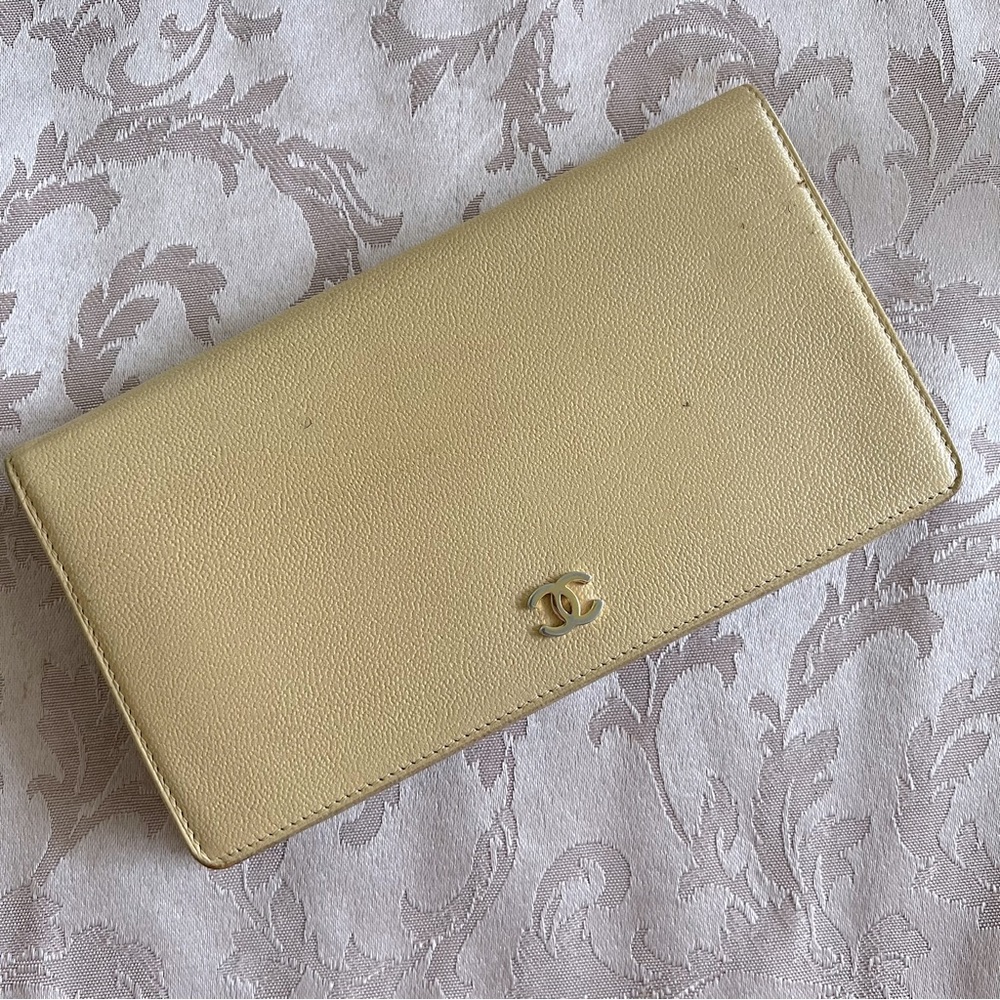 Authentic Vintage Chanel Yen Wallet in Beige